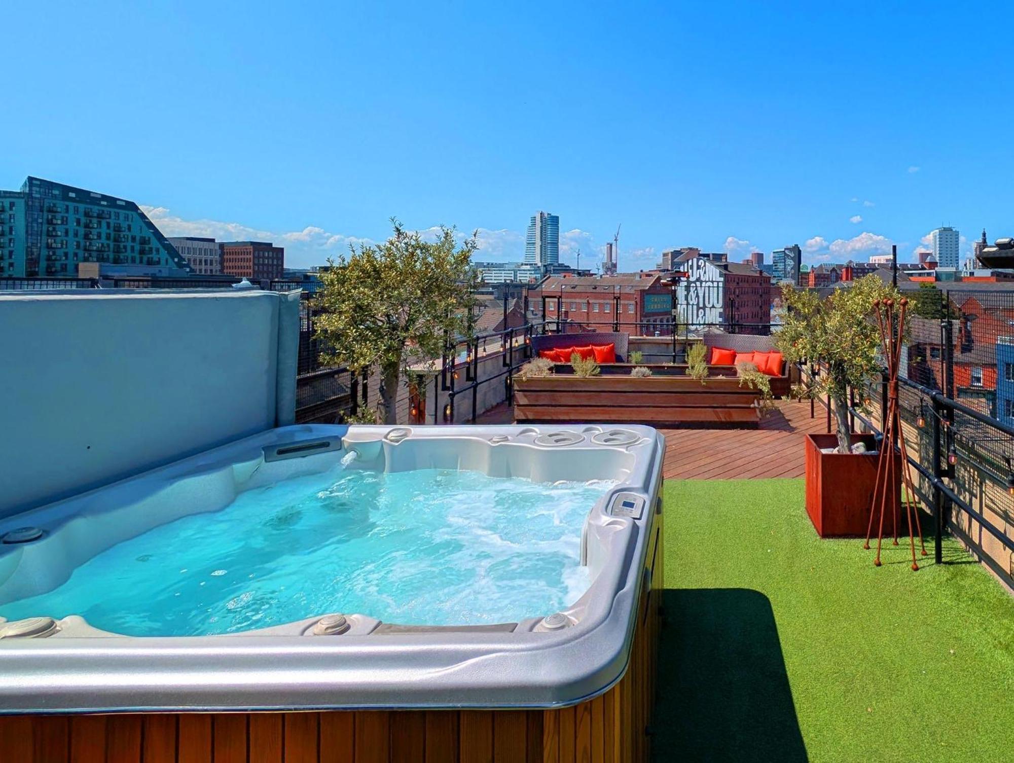The Bells - Luxury Serviced Apartments Leeds  Eksteriør bilde