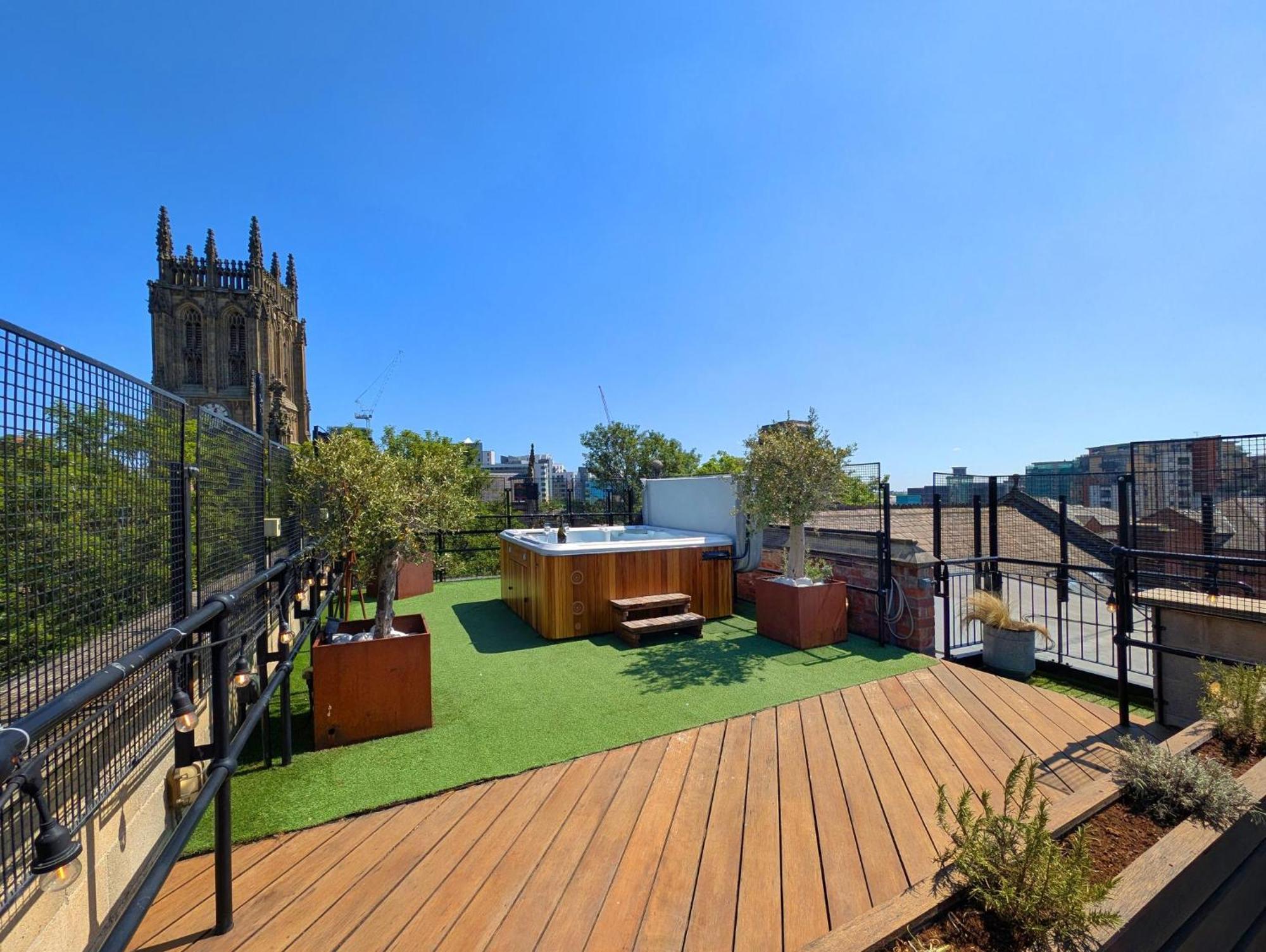 The Bells - Luxury Serviced Apartments Leeds  Eksteriør bilde